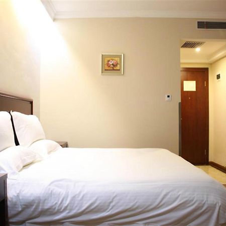 Greentree Inn Shanghai Zhongshan Hutai Hotel Bagian luar foto