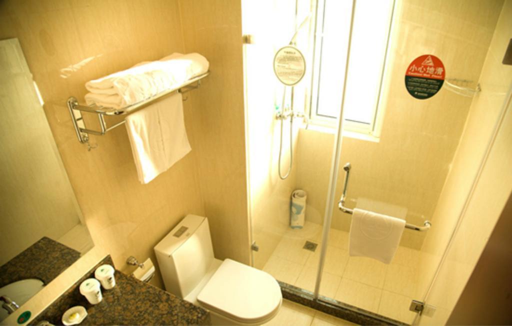 Greentree Inn Shanghai Zhongshan Hutai Hotel Bagian luar foto
