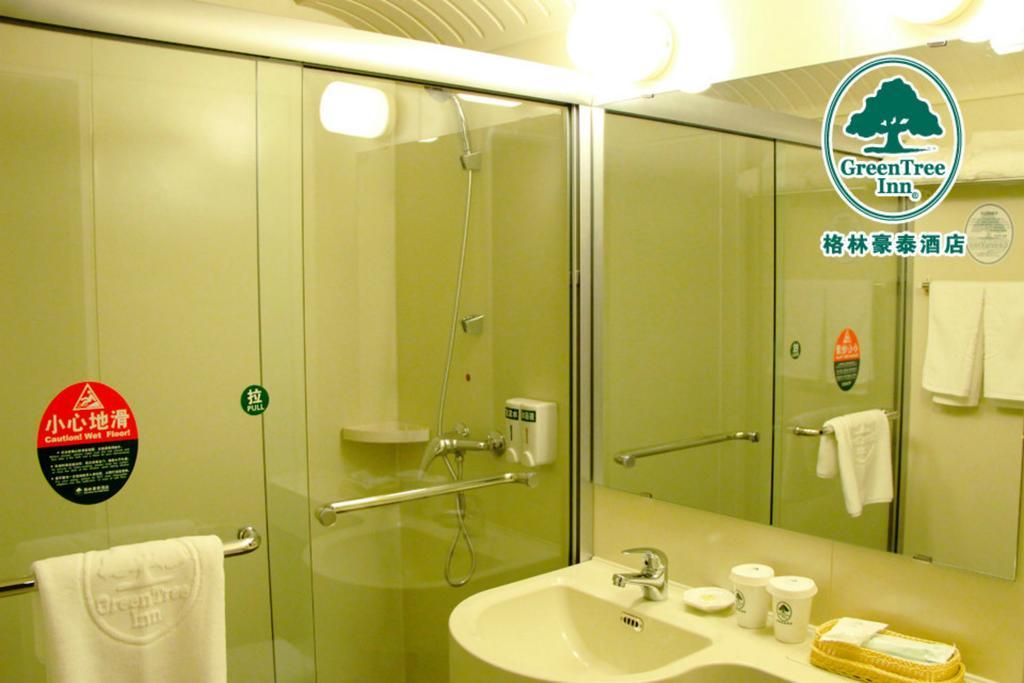 Greentree Inn Shanghai Zhongshan Hutai Hotel Bagian luar foto